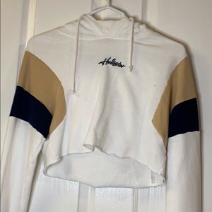 Cropped hoodie